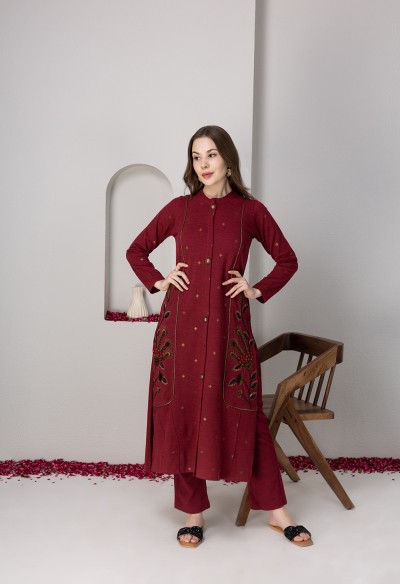 RED KNITTED KURTA SET